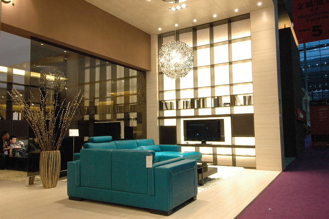 盈峰廣場藝峰旗艦店