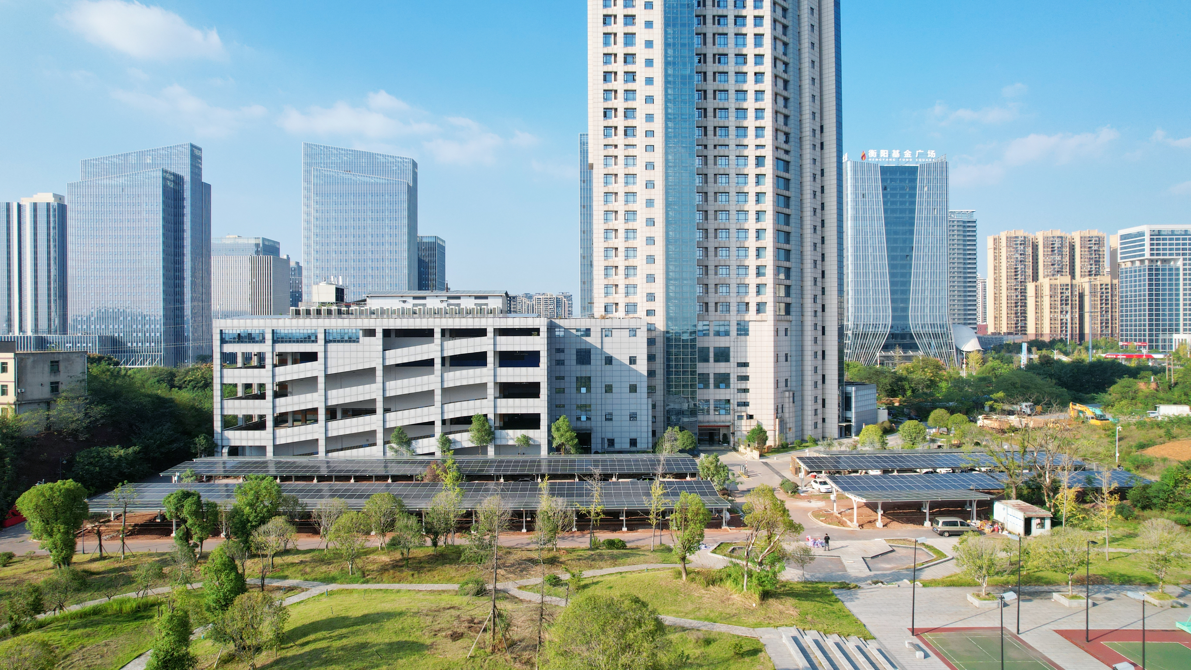 衡陽城發集團0.65MW車棚光伏項目